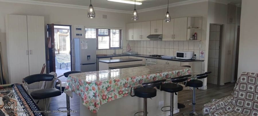 5 Bedroom Property for Sale in Hartenbos Central Western Cape